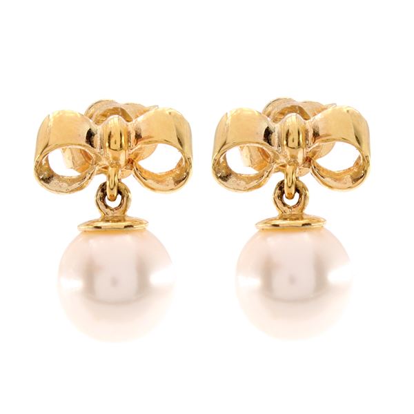 18kt yellow gold and cultured pearls pendant earrings