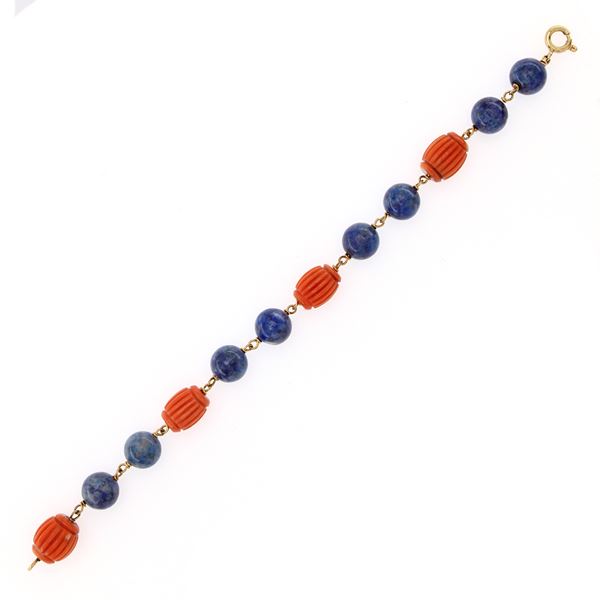 Bracciale in oro giallo 18kt e corallo alternato da lapislazzulo