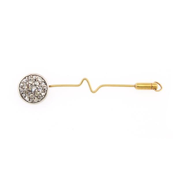 Antique 18kt yellow gold and silver pin with diamond roses