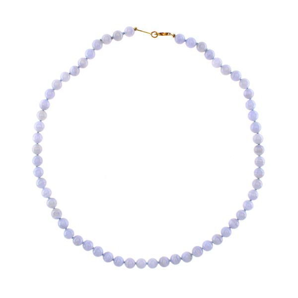Bulgari collana ad un filo di sfere in calcedonio