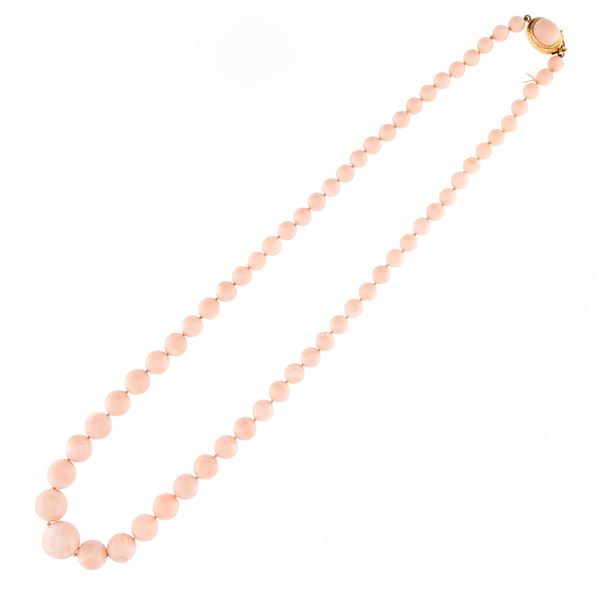 One strand of peau d'ange coral necklace  - Auction Jewels and Watches Web Only - Colasanti Casa d'Aste