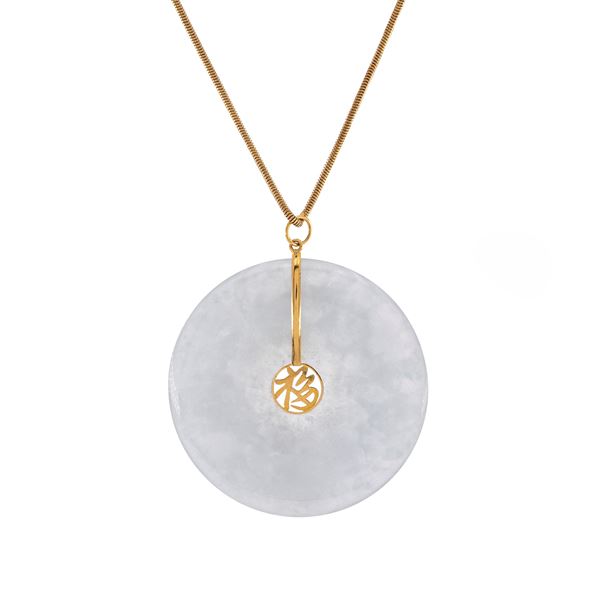 Jade and 18kt yellow gold pendant