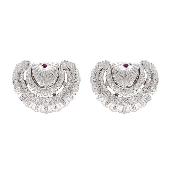 18kt white gold and diamonds lobe earrings
