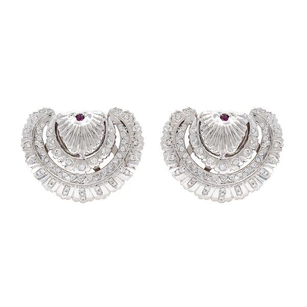 18kt white gold and diamonds lobe earrings