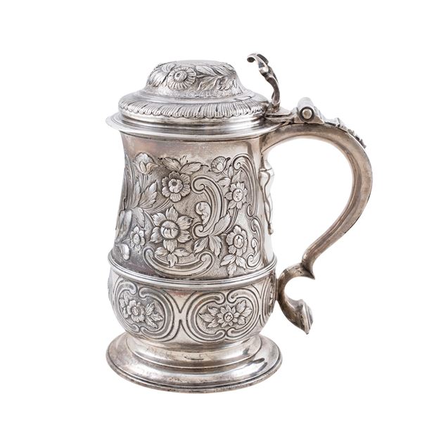 Tankard in argento  (Londra, 1748)  - Asta Argenti e l'Arte della Tavola - Colasanti Casa d'Aste