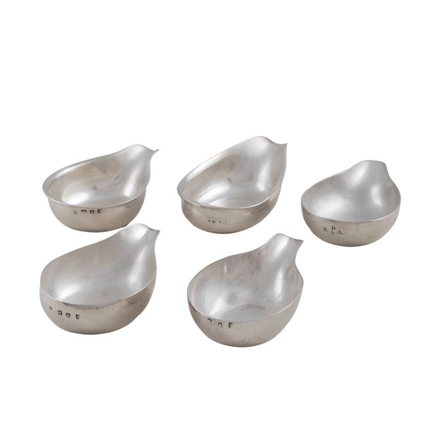 Group of silver feeding boats (5)