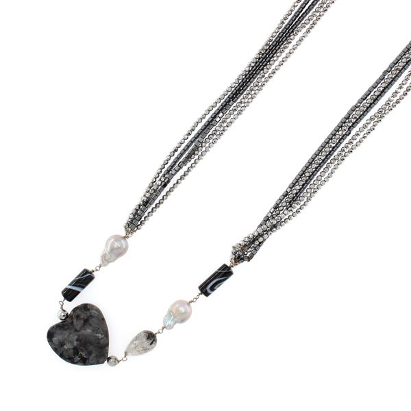 Long bijou necklace in hematite, fresh water pearls and moss agate