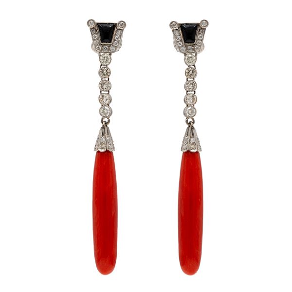 Coral platinum, black onyx and diamonds Decò pendant earrings