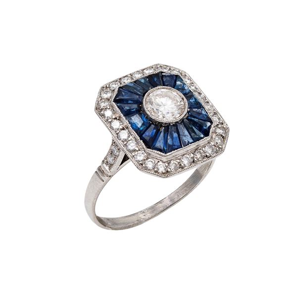 Platinum with diamond and sapphires decò ring