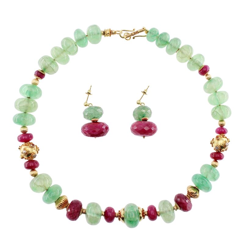 Collana e Orecchini Pendenti En Suite in Oro Giallo 18kt e Radice di Rubino