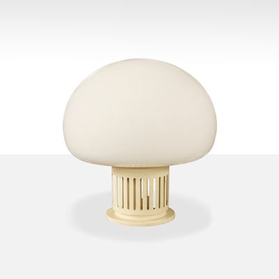 Design Italiano, Lampada da tavolo modello Paola in metallo verniciato e vetro opalino