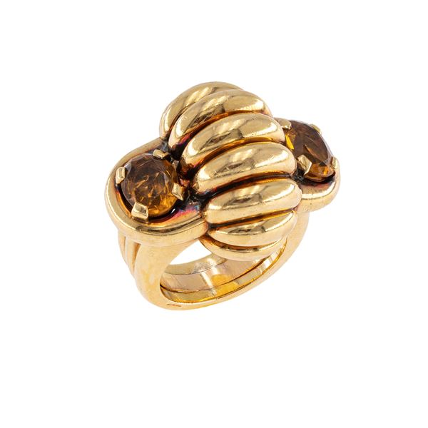 18kt yellow gold ring