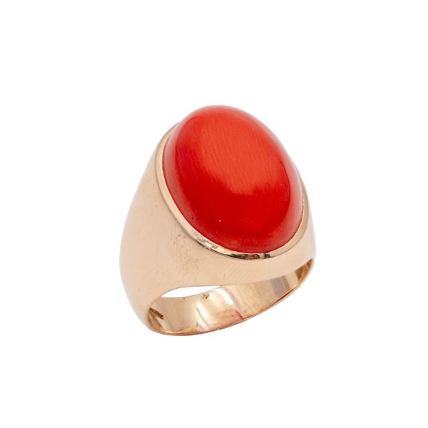Anello in oro rosa 18kt e corallo rosso
