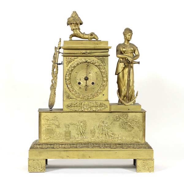 Gilded bronze table clock