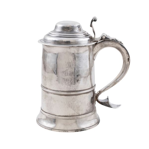 Tankard in argento  (Londra, Giorgio III, 1781)  - Asta Argenti e l'Arte della Tavola - Colasanti Casa d'Aste