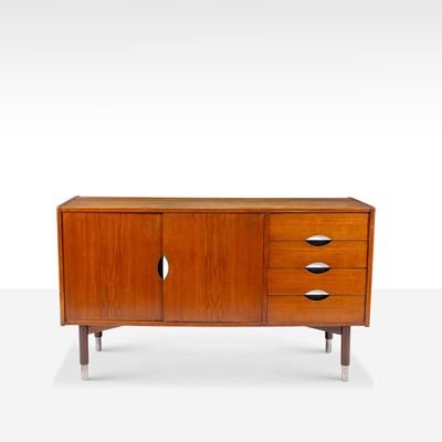 Prod. Stildomus, Sideboard in legno laccato e metallo