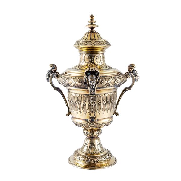 Cup with silver and silver-gilt lid