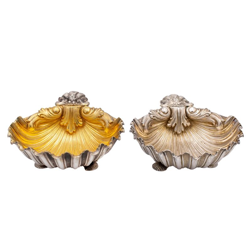 Coppia di Conchiglie Battesimali in Argento e Vermeil