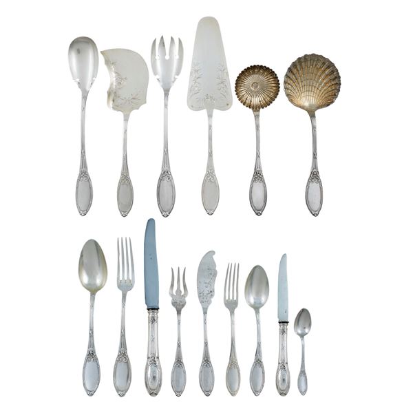 Silver cutlery set (289)