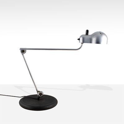 Joe Colombo, Lampada da tavolo modello Topo in metallo cromato e ABS