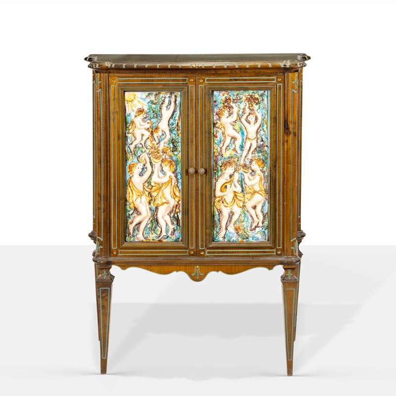 Manifattura italiana, Credenza in legno e ceramica policroma