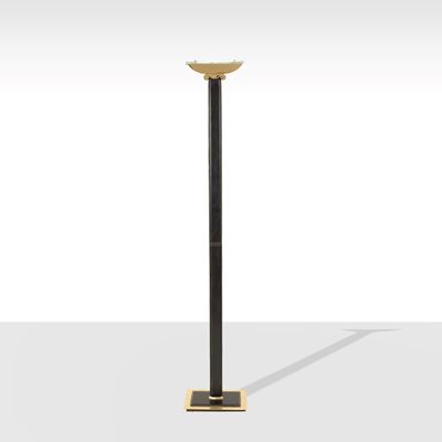 Gianfranco Frattini, Lampada da terra in ottone e cuoio, produzione Relco