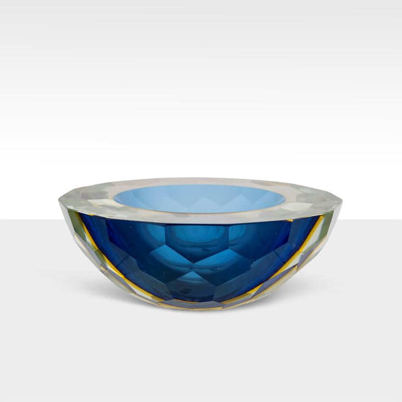 Alessandro Mandruzzato, Bowl in vetro colorato sfaccettato