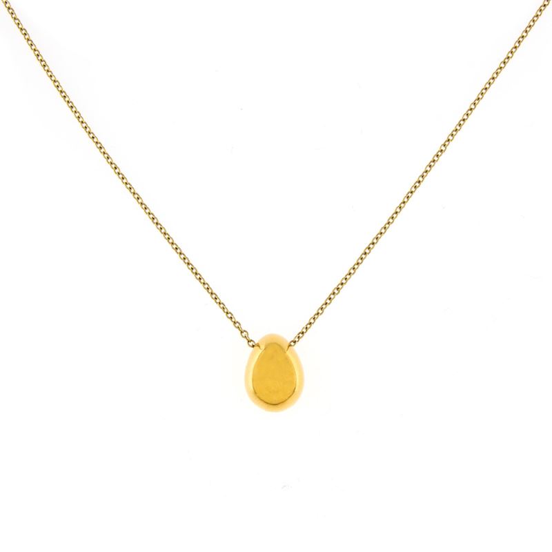 Pomellato, Collana con pendente Uovo in oro giallo 18kt