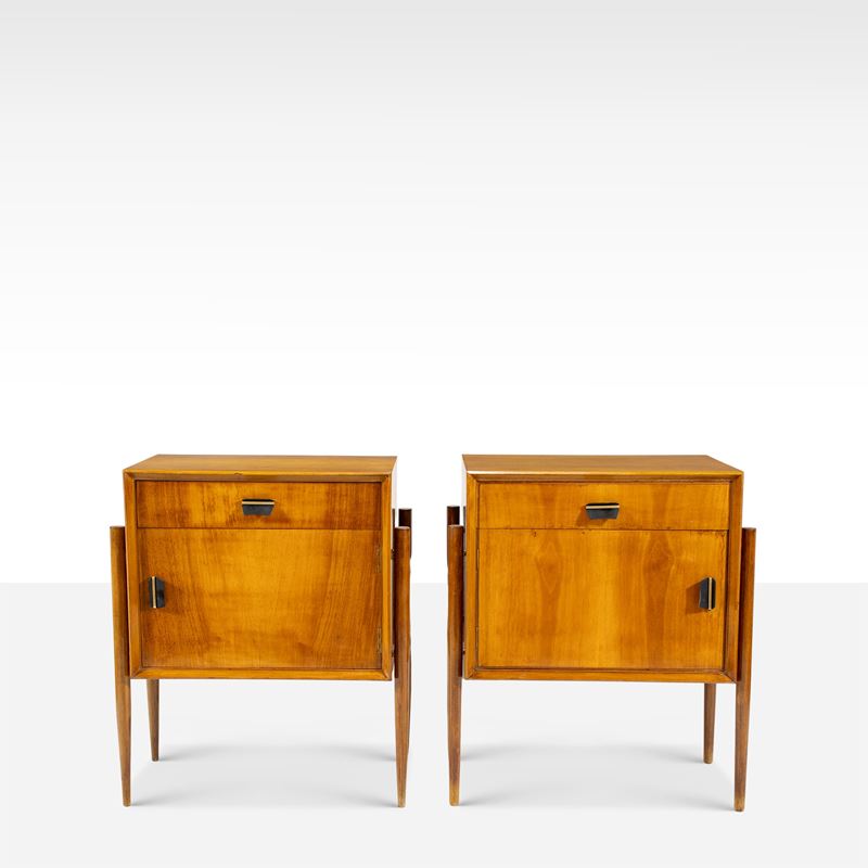 Manifattura italiana, Coppia di comodini in legno, metallo verniciato e ottone, anni '60