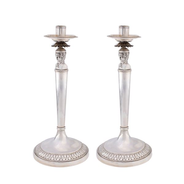 Coppia di candelieri in argento