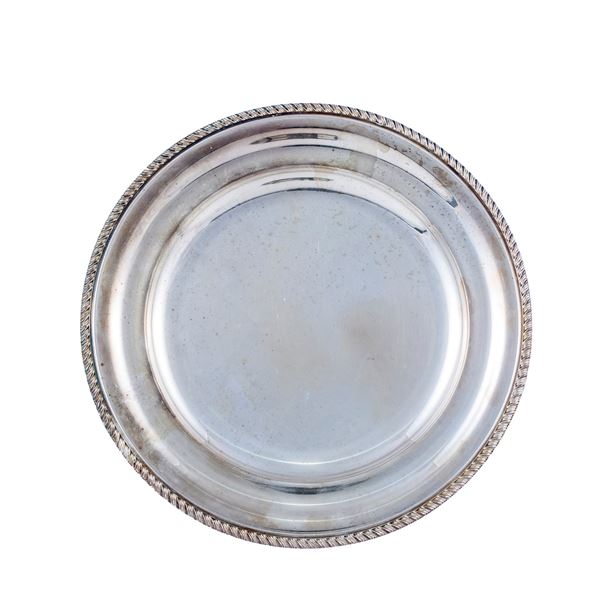 Circular silver plate