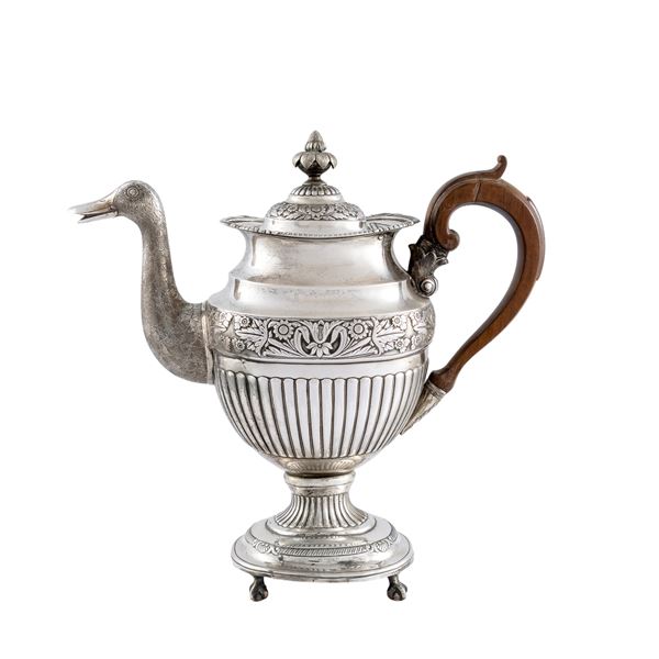 Silver coffee pot  (19th century)  - Auction Fine Silver and the Art of the Table - Colasanti Casa d'Aste