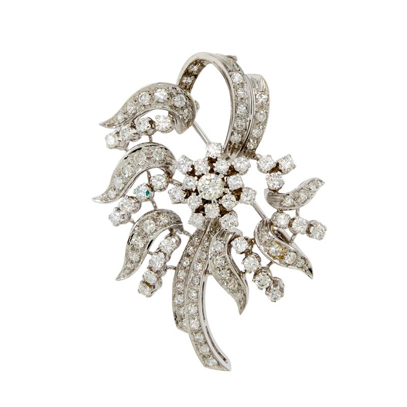 Spilla a Motivo Floreale in Oro Bianco 18kt e Diamanti