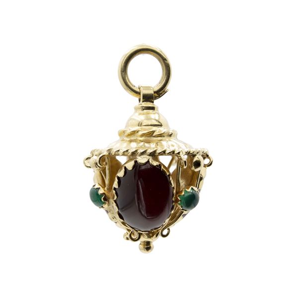 18kt yellow gold carnelian and green chalcedony mine pendant