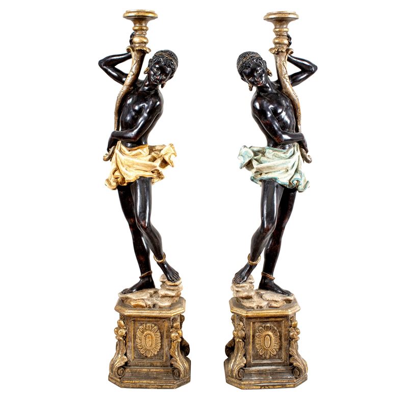 Coppia di Sculture in Legno Scolpito, Laccato e Dorato