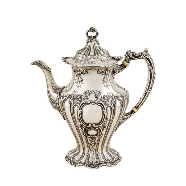 Silver coffee pot  (United States, 20th century)  - Auction Fine Silver and the Art of the Table - Colasanti Casa d'Aste