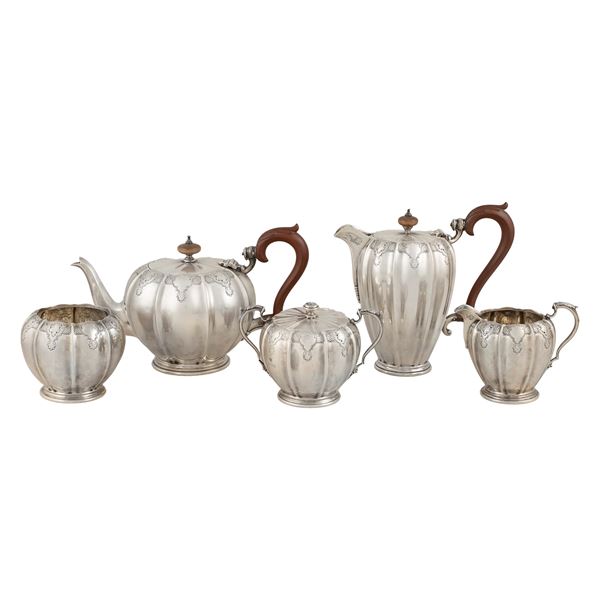 Silver tea and coffee service (5)