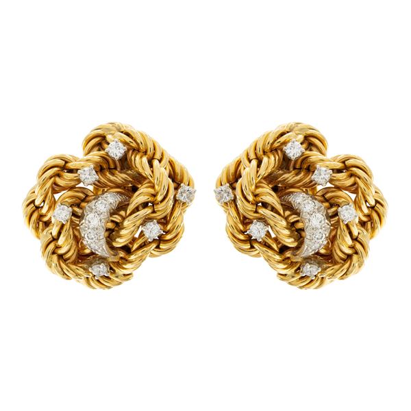 Orecchini a lobo in oro giallo 18kt