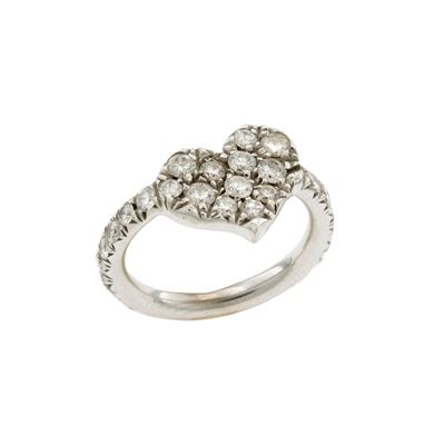 Anello a Cuore in Oro Bianco 18kt e Diamanti