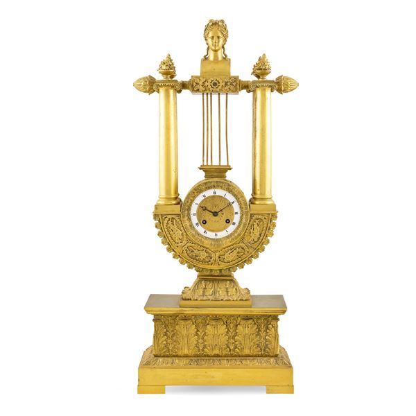 Large gilded bronze  table clock  (France, 19th century)  - Auction Old Master and 19th century Paintings Furniture and Sculptures - Colasanti Casa d'Aste