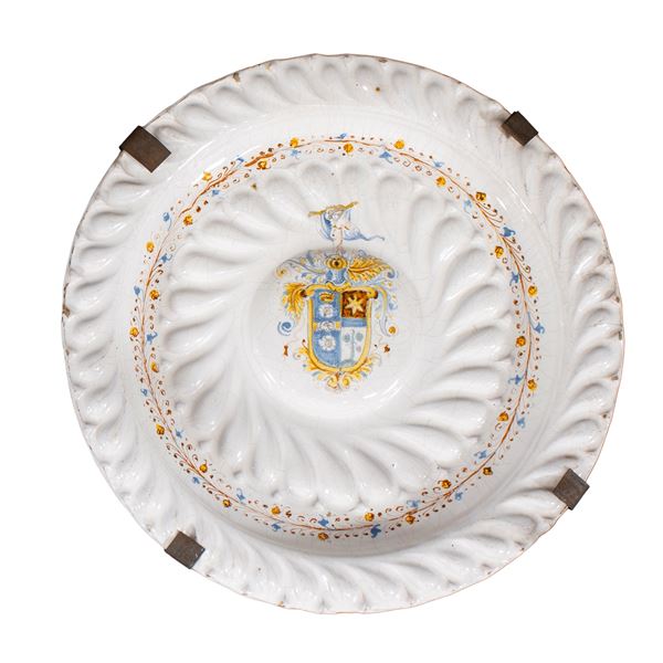 Large majolica plate