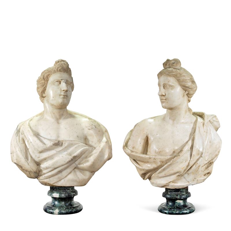 Coppia di Sculture in Marmo Bianco