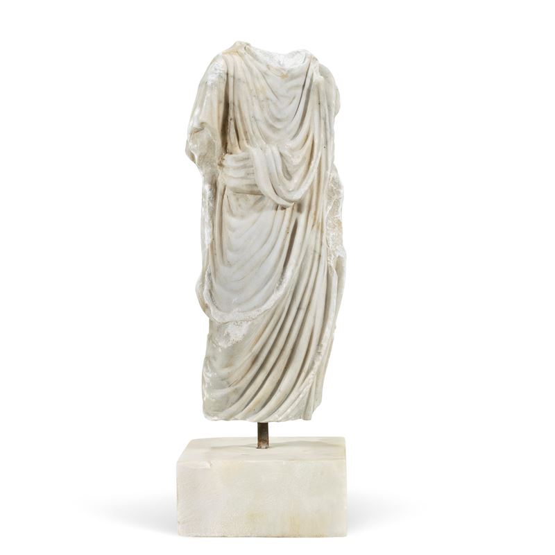 Scultura in Marmo Bianco