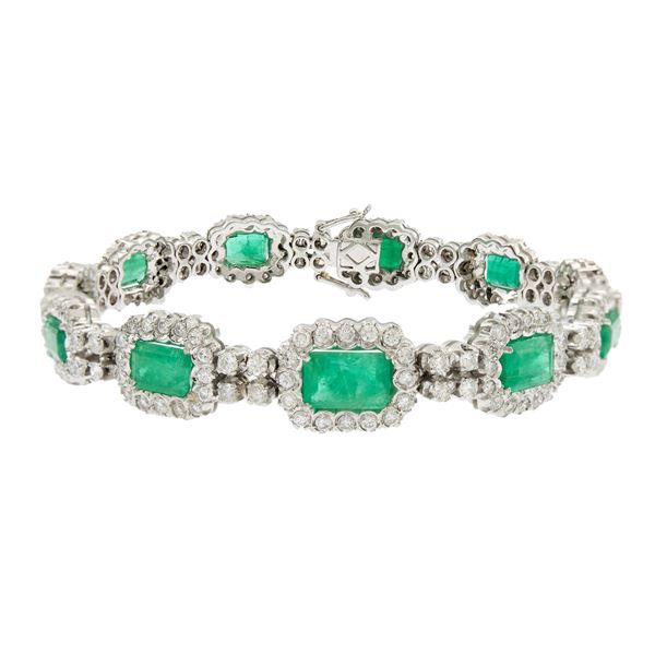 18kt white gold bracelet with natural emeralds and diamonds