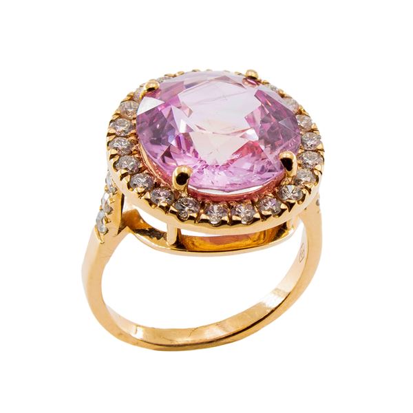 Ring in 18kt rose gold with natural pink sapphire 9.86 ct