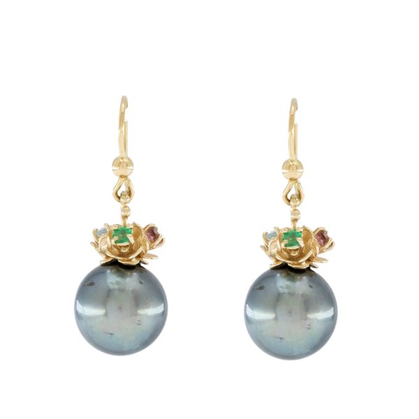 Tahitian pearl and 14kt yellow gold pendant earrings