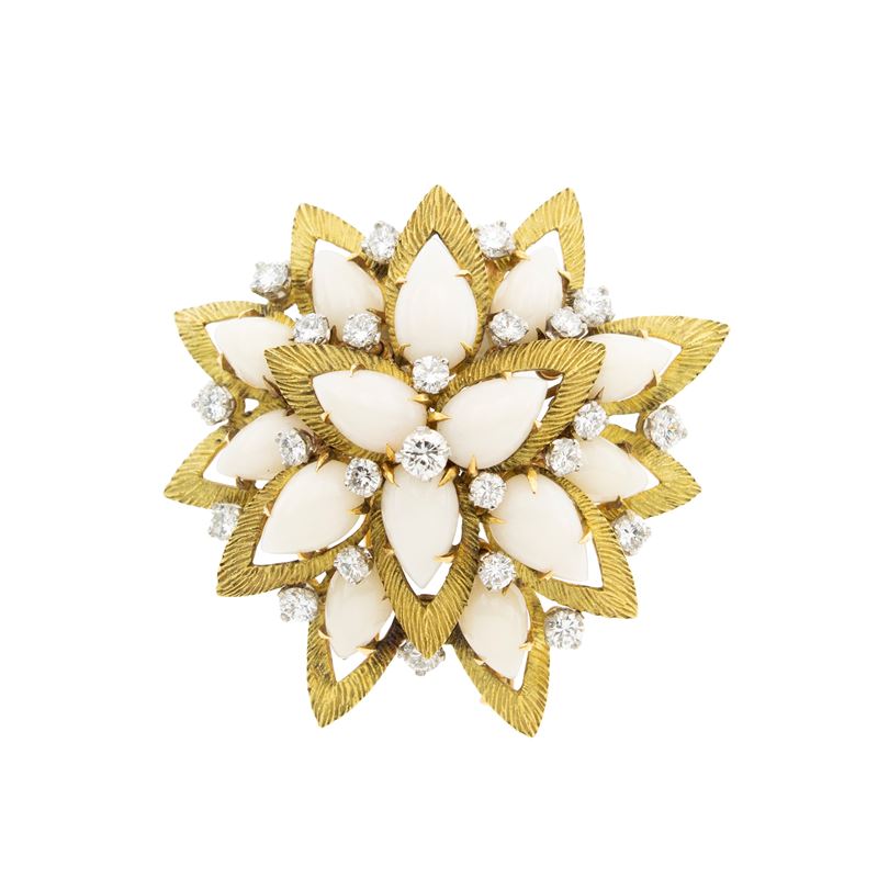 Bulgari Spilla a Motivo Floreale