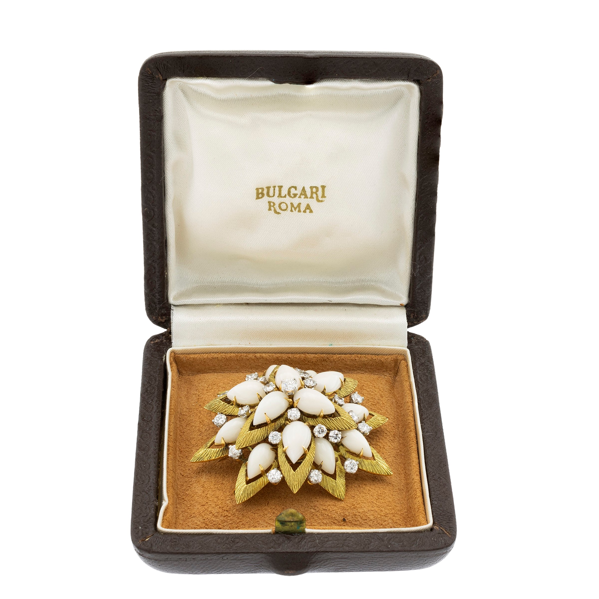 Bulgari spilla a motivo floreale