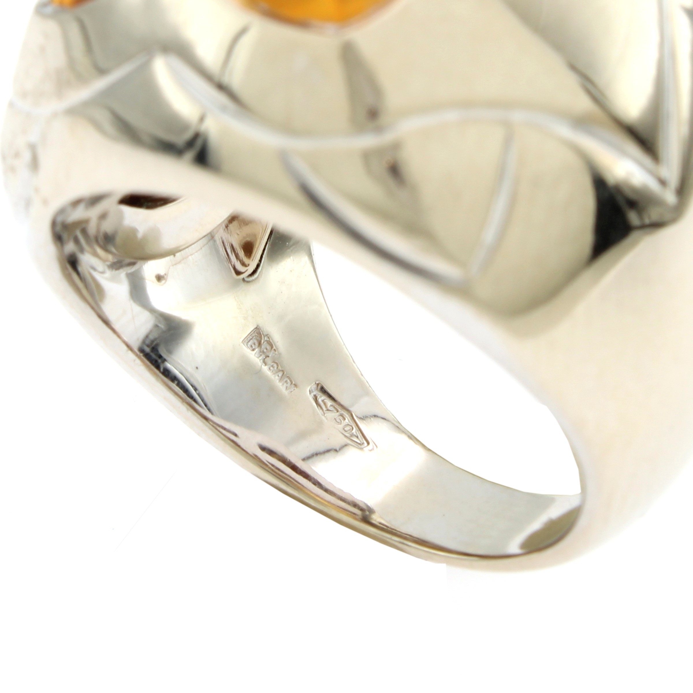 Bulgari, anello collezione Piramide