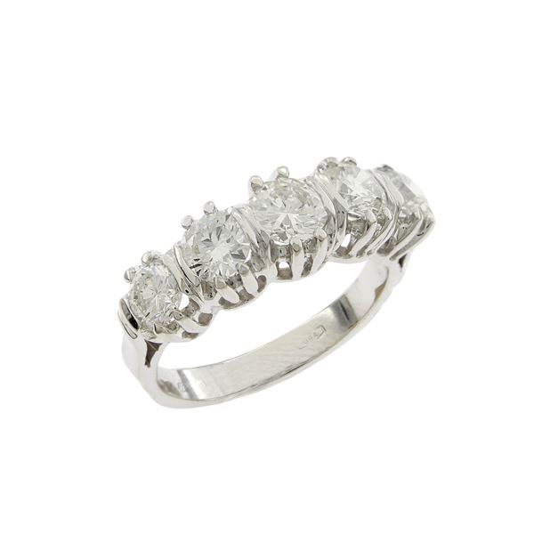 18kt white gold with five diamonds riviere ring